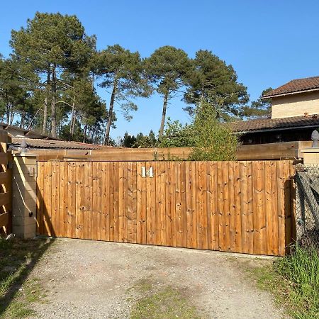 Escale Sous Les Pins Villa Salles  Eksteriør bilde