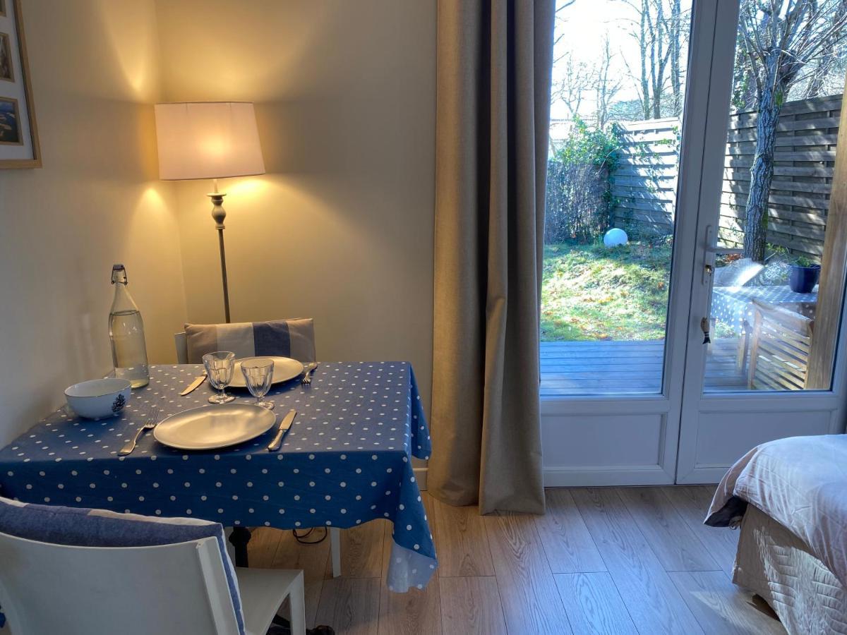 Escale Sous Les Pins Villa Salles  Eksteriør bilde