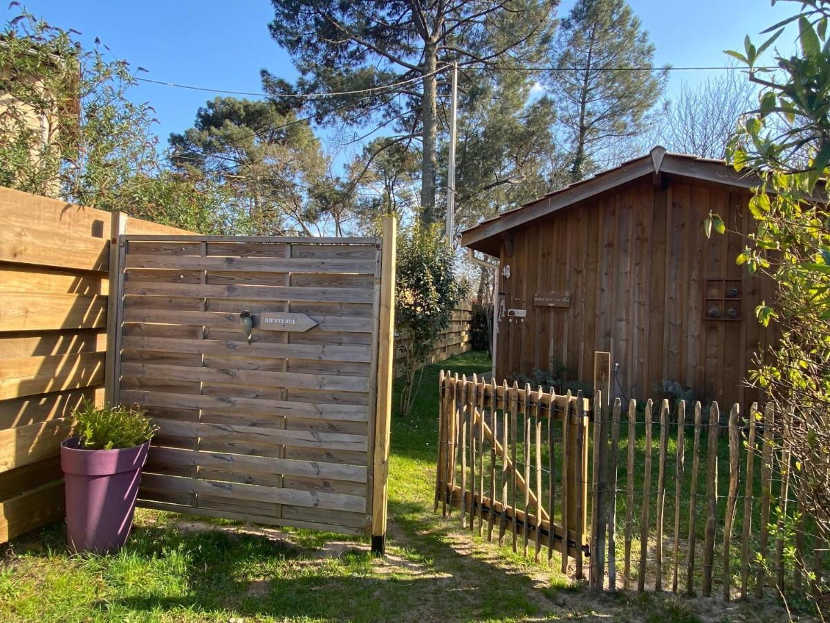 Escale Sous Les Pins Villa Salles  Eksteriør bilde